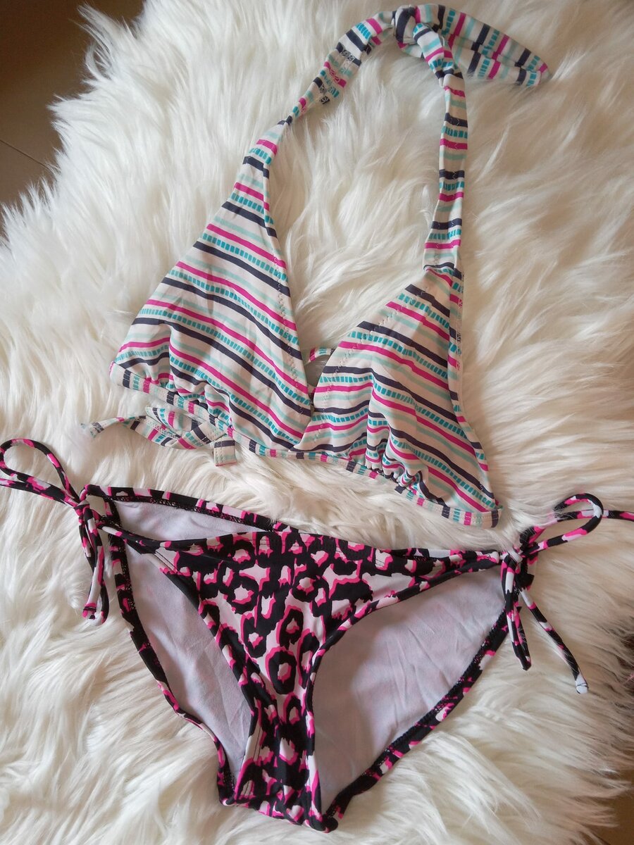 Women's two-piece swimsuit