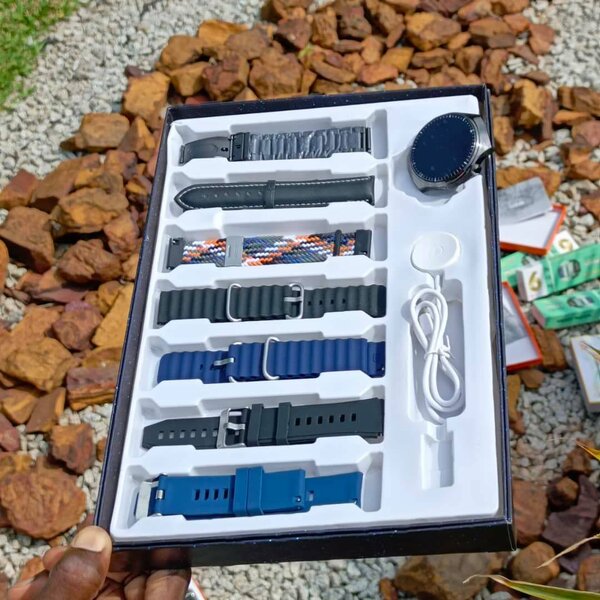 Montre connectée avec bracelets