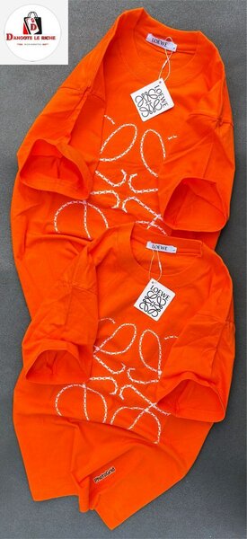 T-shirt orange graphique