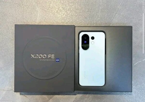 Smartphone X200 FE