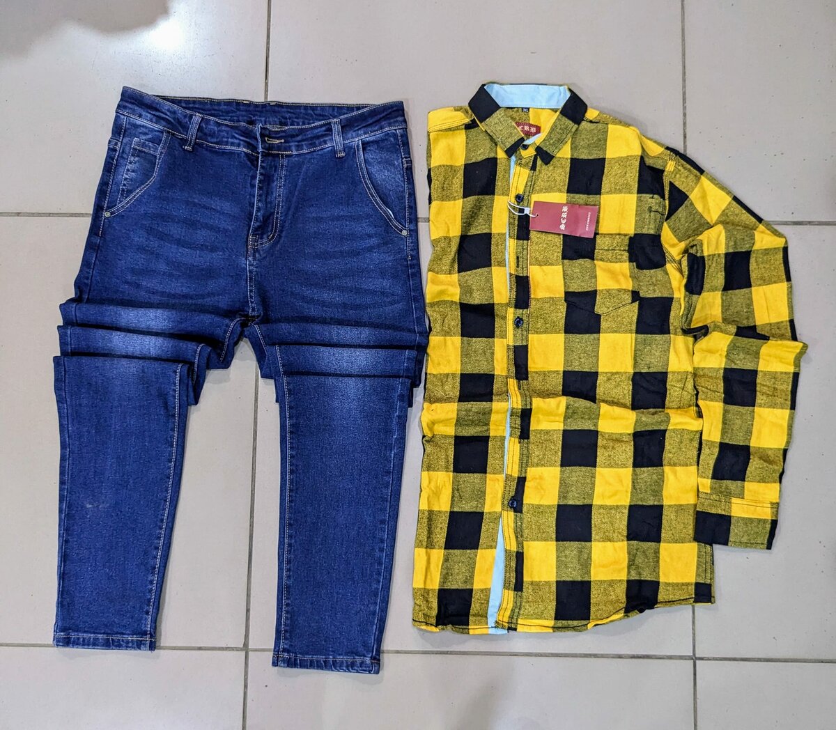 Checked shirt+Jean