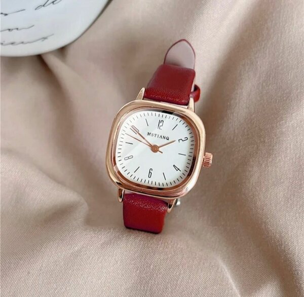 Montre Femme Élégante