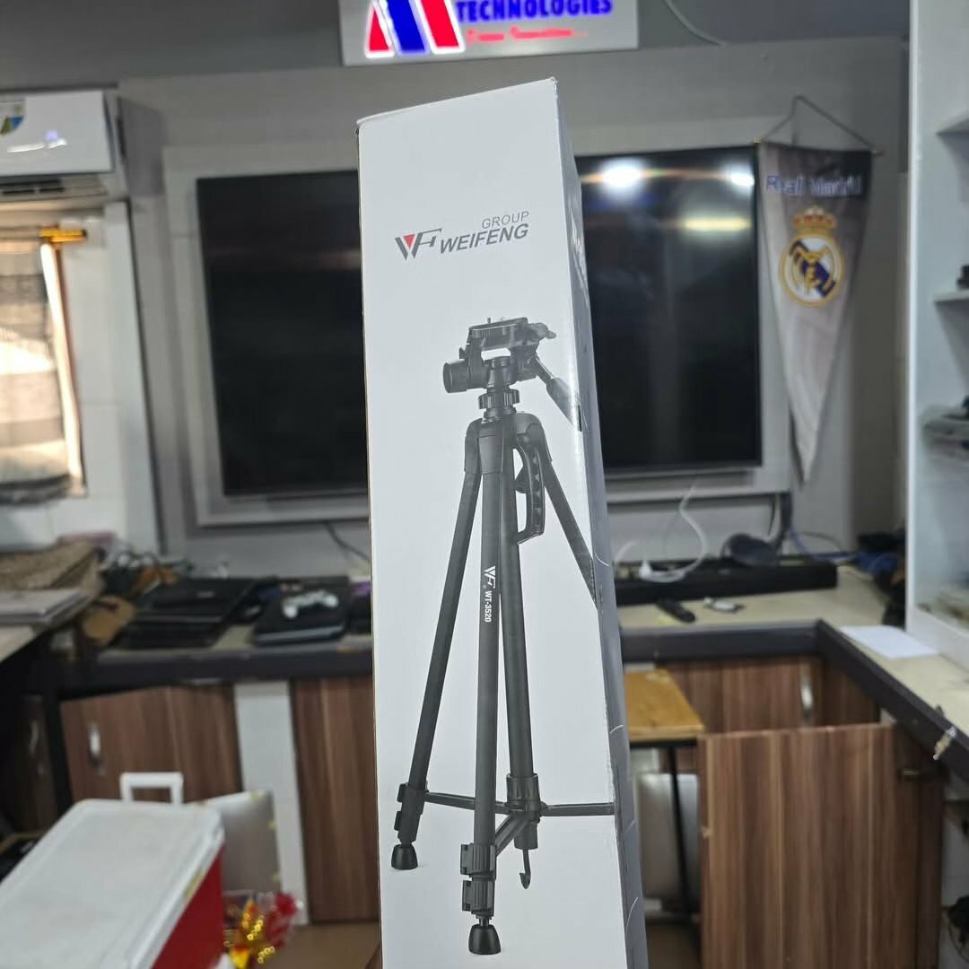 Tripod Stand 