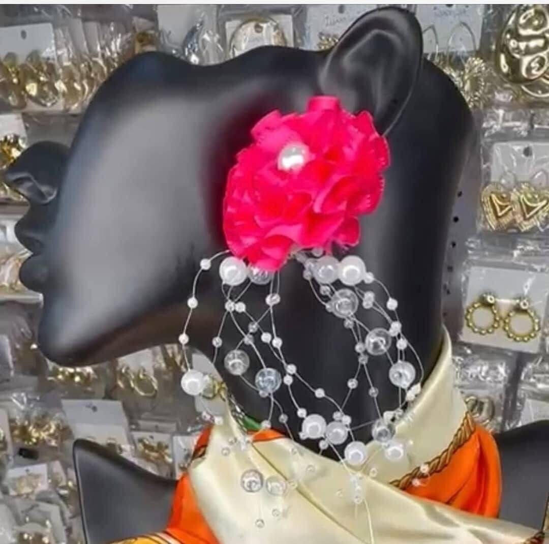 Boucles d'oreilles fleuries élégantes