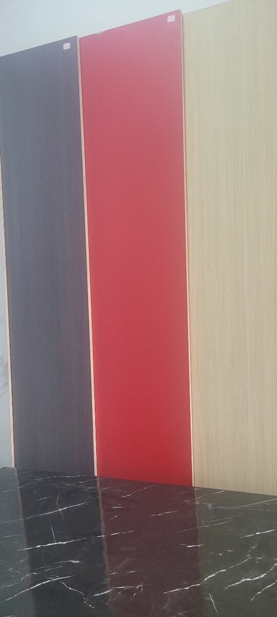 Contreplaqués importés