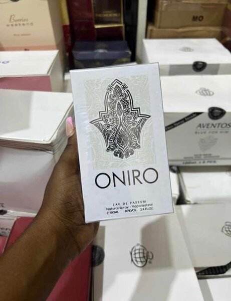 Oniro perfume