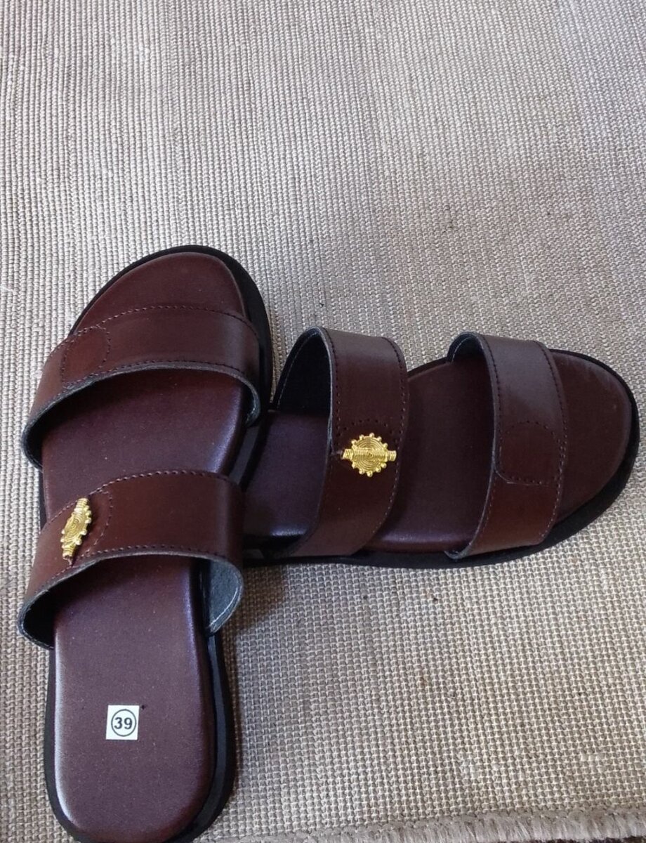 Sandales en cuirs FEMMES