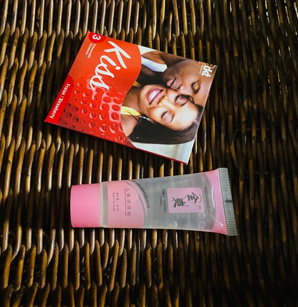 Préservatifs + lubrifiant