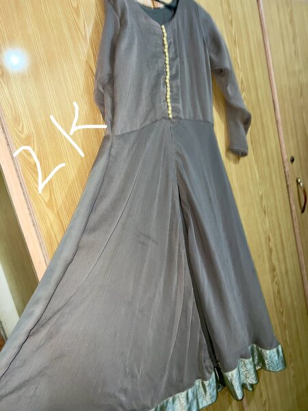 nikkah barat wear golden lehnga nd mehndi wear bridal lehnga