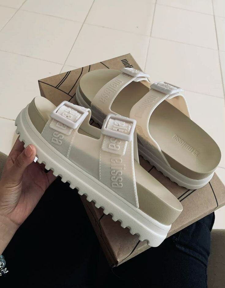 Sandales à boucle confort