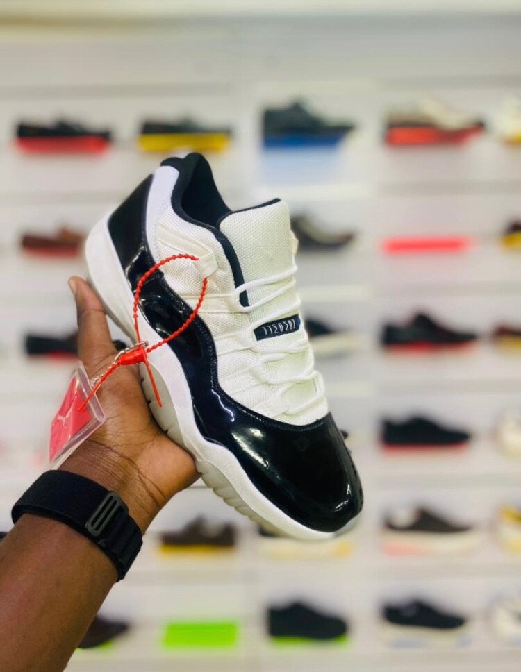 Original Jordan 11 low cut
