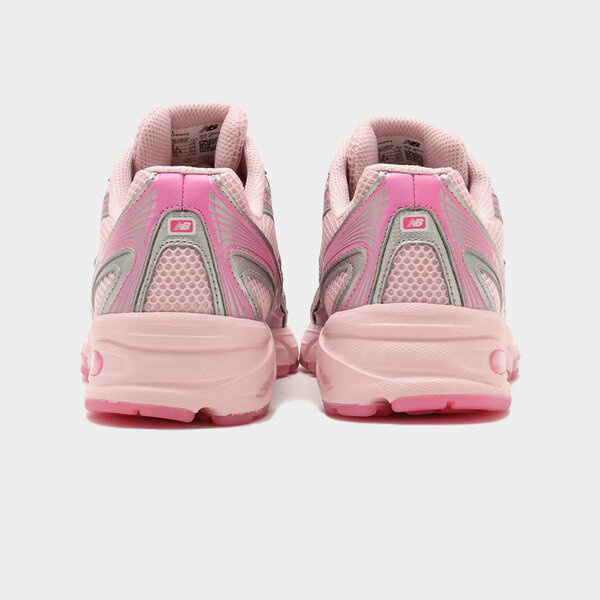 New Balance 740 rose