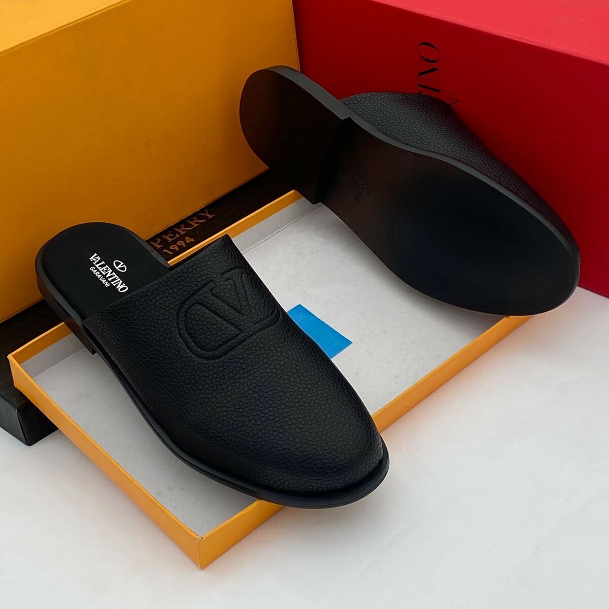 VALENTINO CLASSIC HALF SHOE