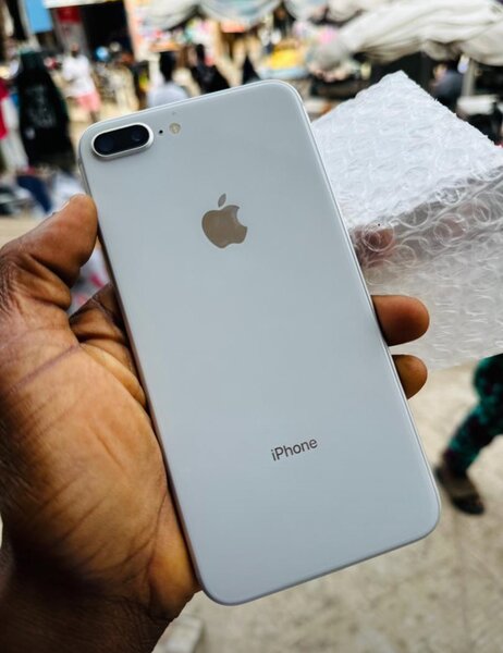 iPhone 8 Plus 128 gig