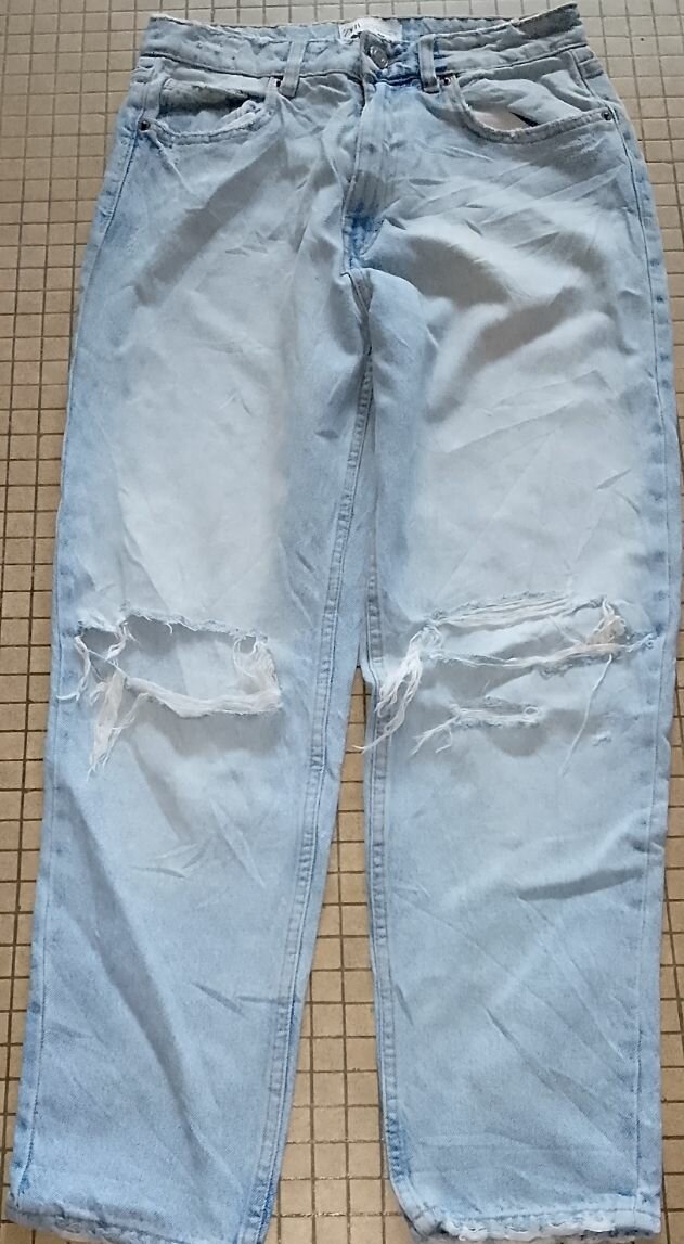 Jeans déchirés homme style urbain