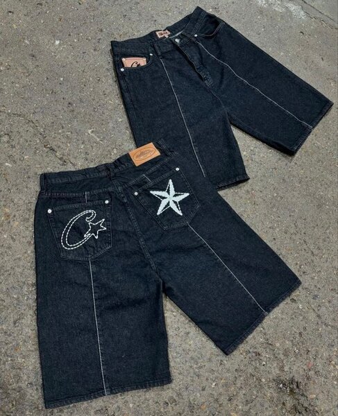 Shorts en jean brodé