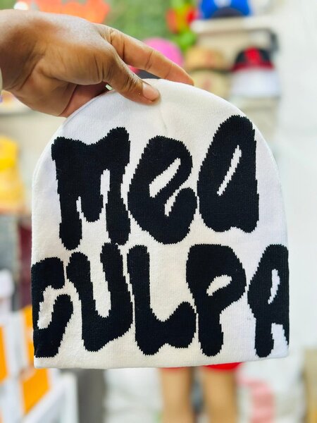 Bonnet "Mea Culpa" stylé