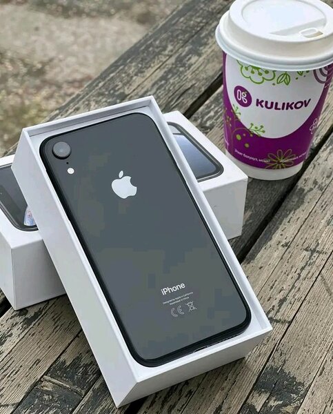 iPhone XR 64GB Noir