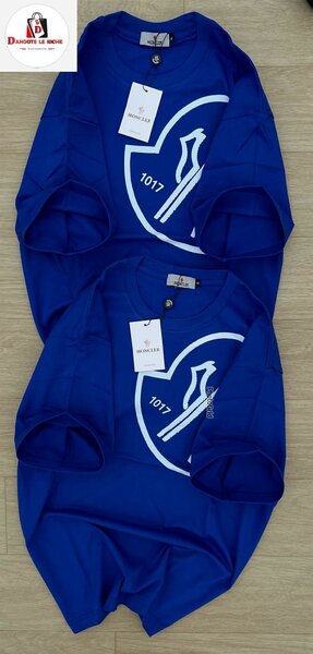 T-shirt bleu pour hommes