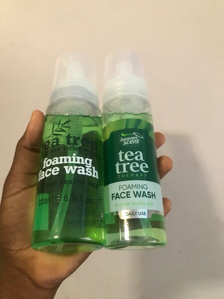 Tea tree foaming face wash