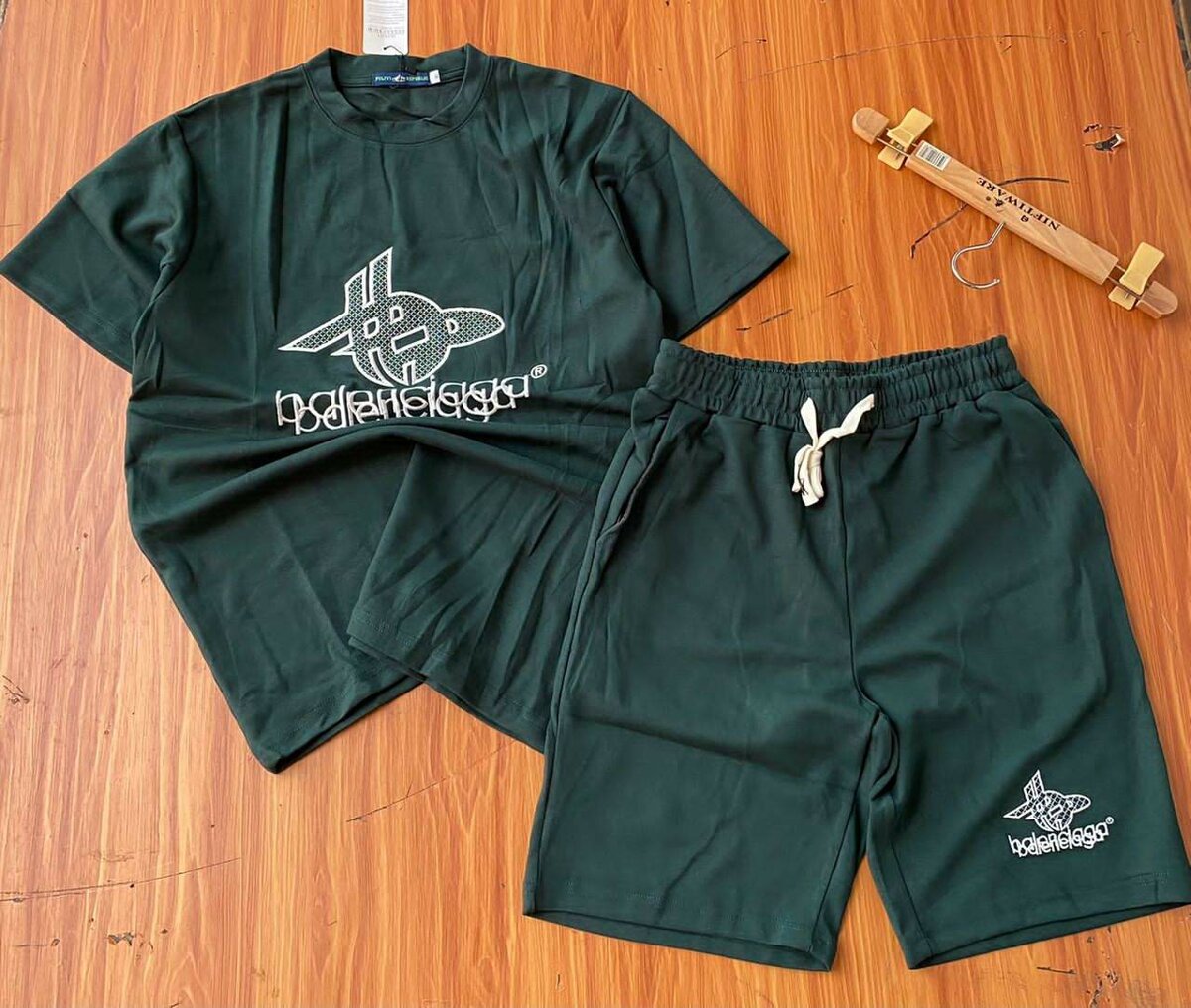 FASHION TOP AND DOWN SHORTS