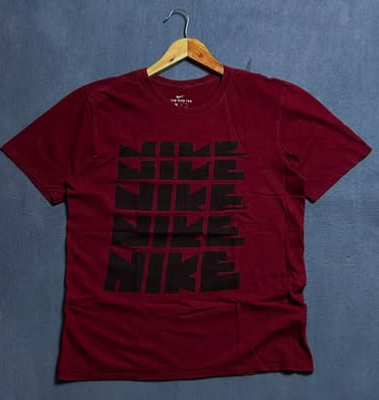 Nike tee shirt  size: M