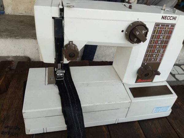 Industrial Sawing Machine