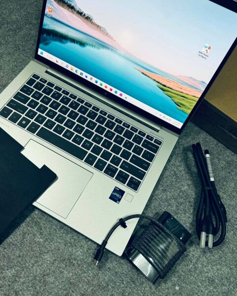 Brandnew HP Elitebook 840 G9  Core i5 12th