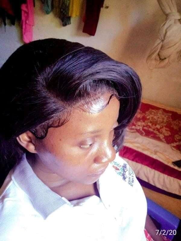 Fabrication de perruques et tressage de cheveux