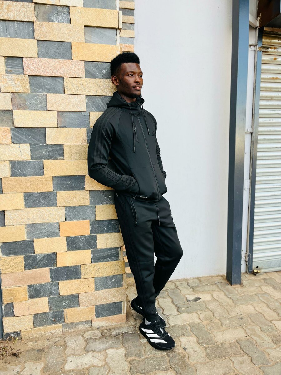 Quality Adidas Uni Tracksuits