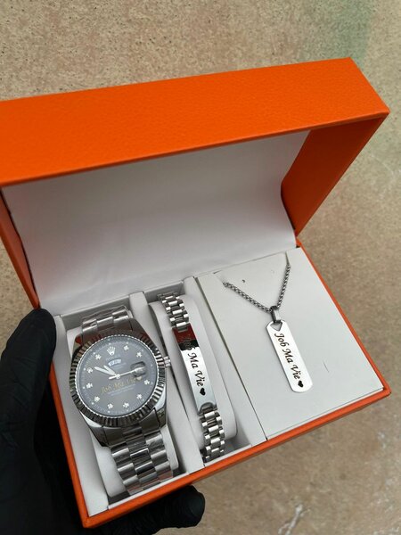 Ensemble Montre et Bijoux