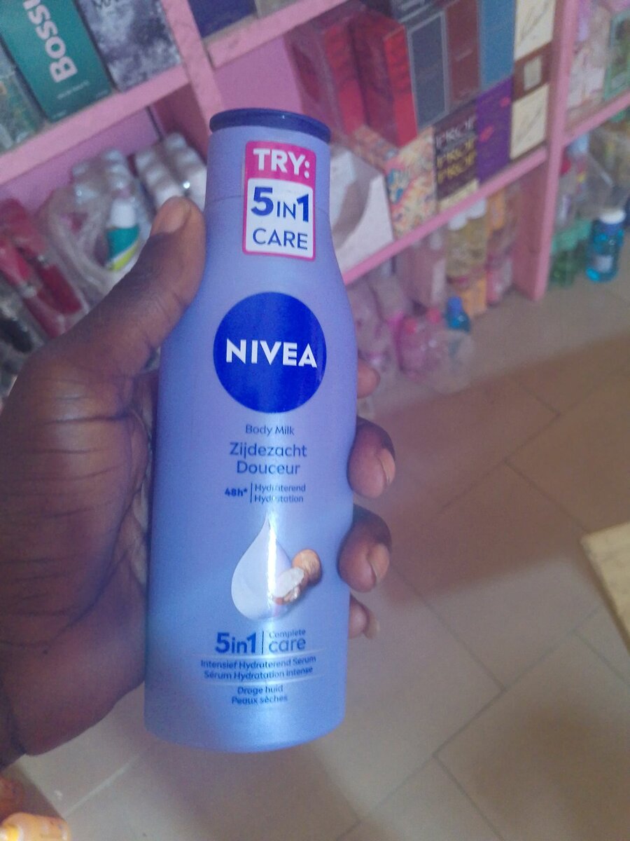 CARE & NIVEA