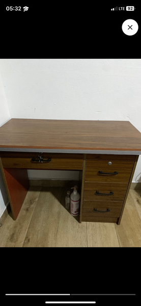 Office table