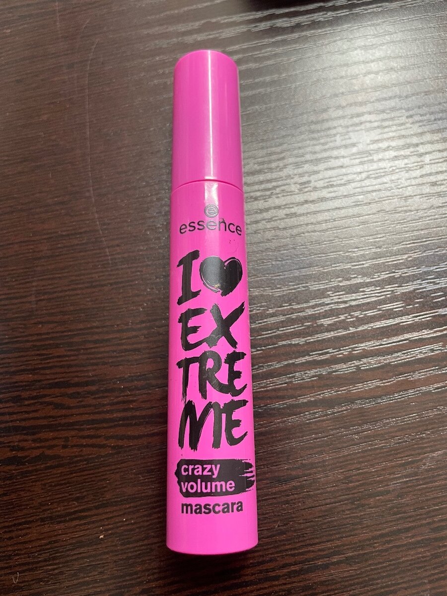Mascara Volume Extrême Essence