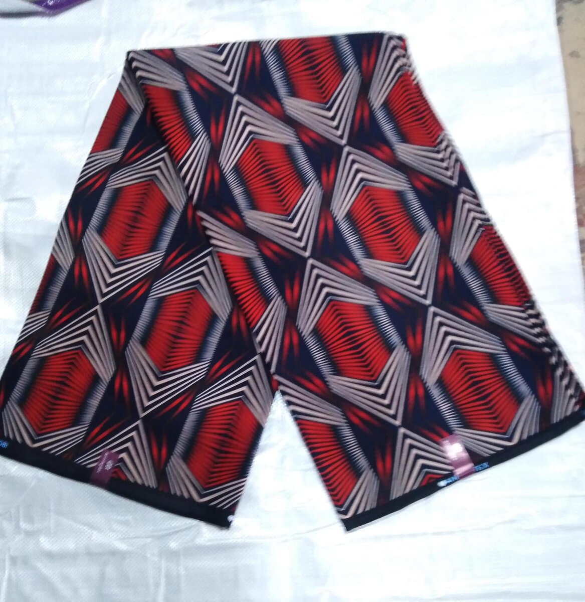 Tissu African print rouge bleu