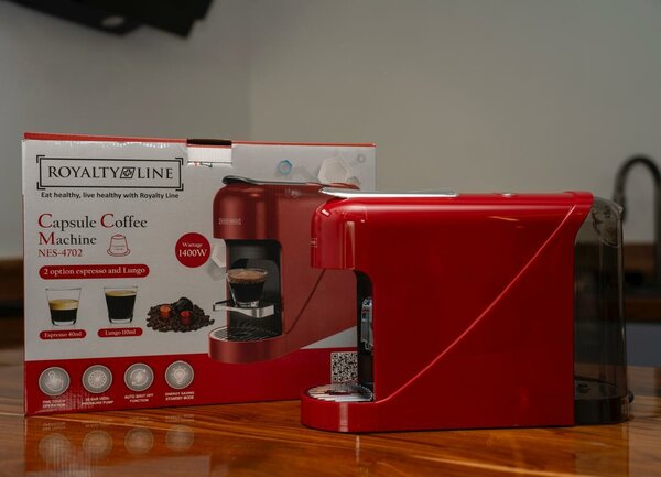 Machine à café capsules rouge