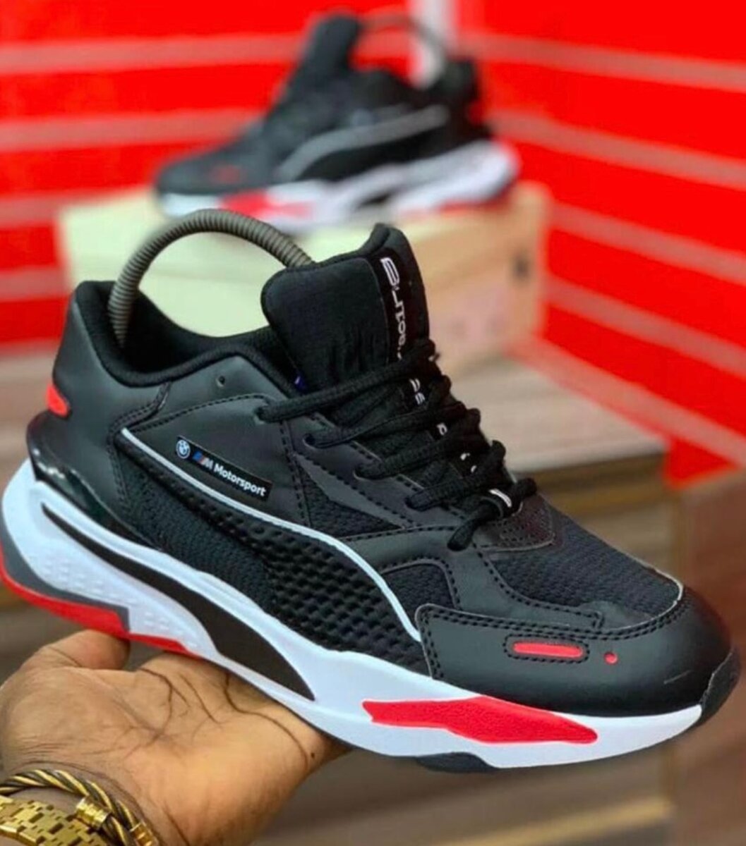 Chic chaussures caviars