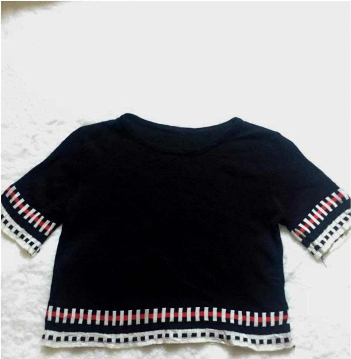 Salaula crop tops and tops