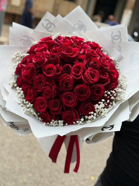 Bouquet de roses rouges luxueux