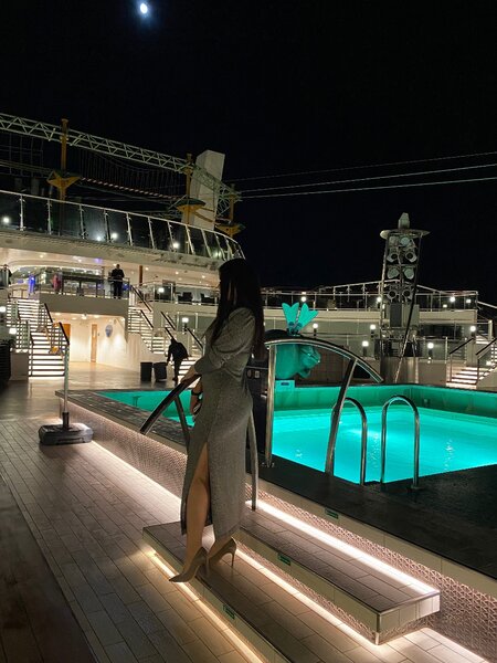 Вечернее платье