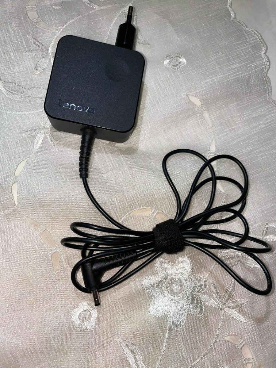 Laptop Lenovo V15 4GB Intel Inside HDD