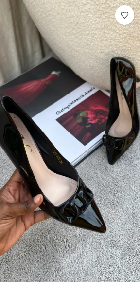 Lateefah black midlength court shoes