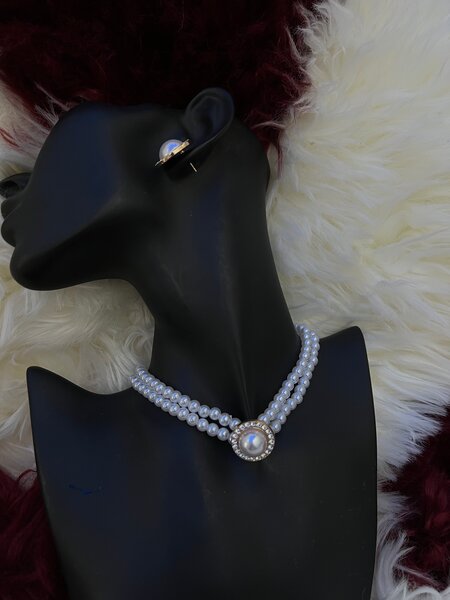 Collier et Boucles Perles Élégantes