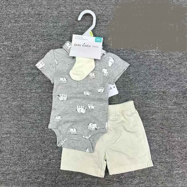 Ensemble bébé gris mignon