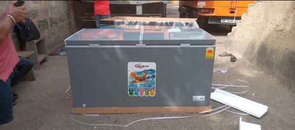 New arrivals Delron 435lts double door Chest freezer