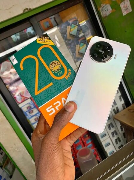 Smartphone SPARK 20 Pro+