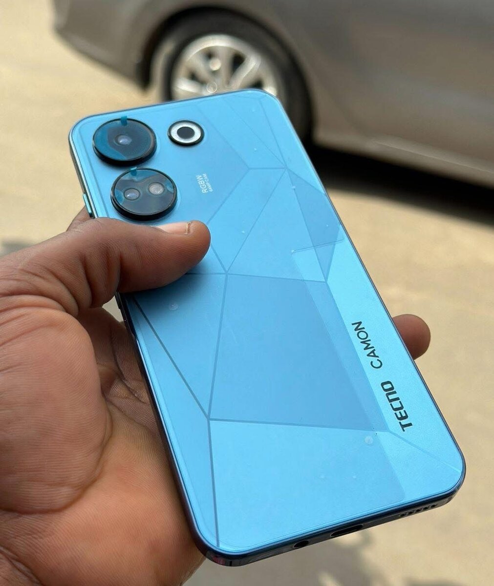 Tecno Camon 20 - Smartphone élégant et performant