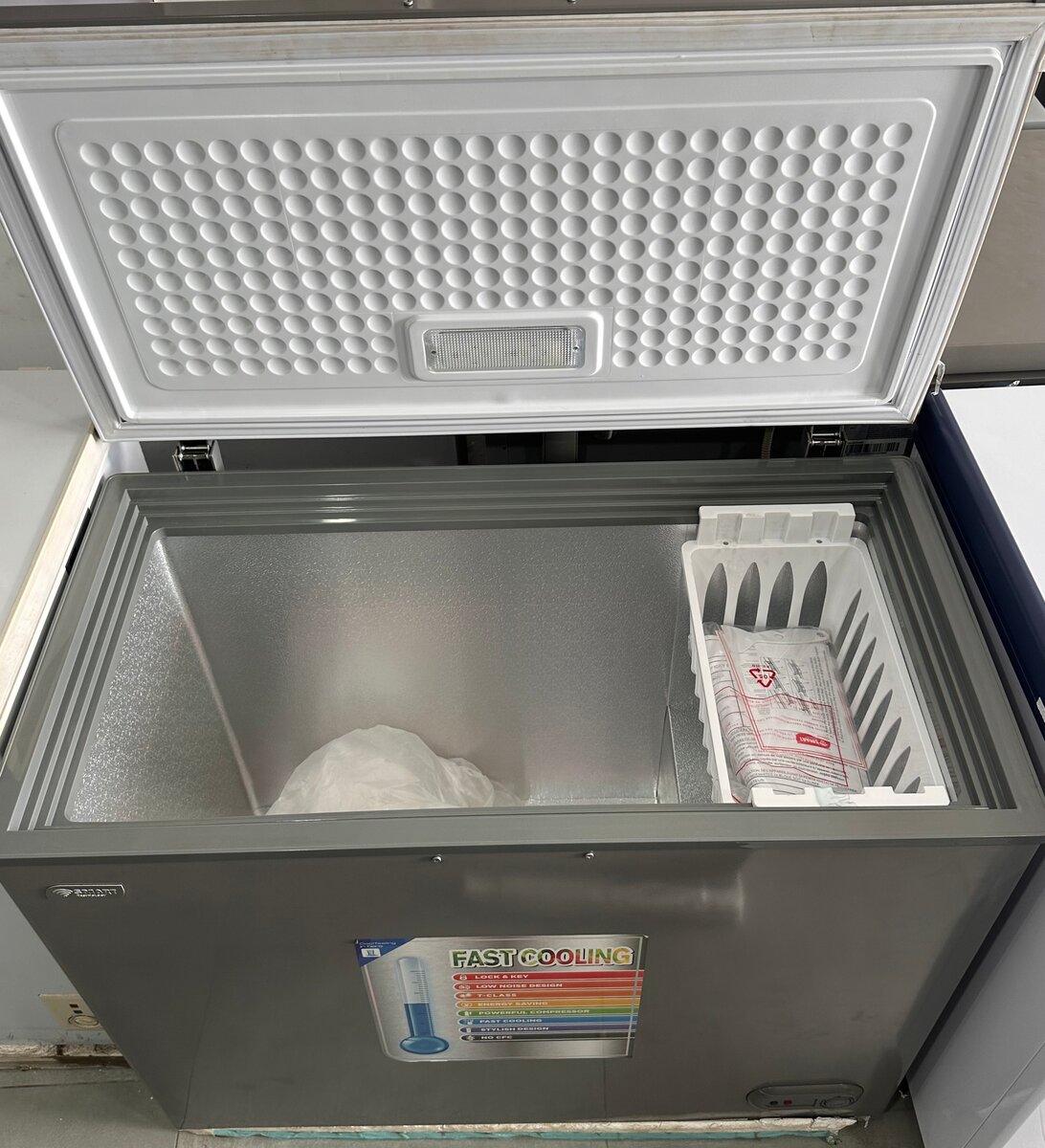 Congélateur couché 235l