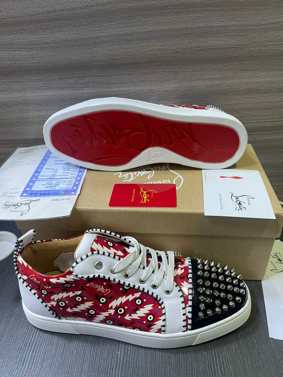 Louboutin prix promo