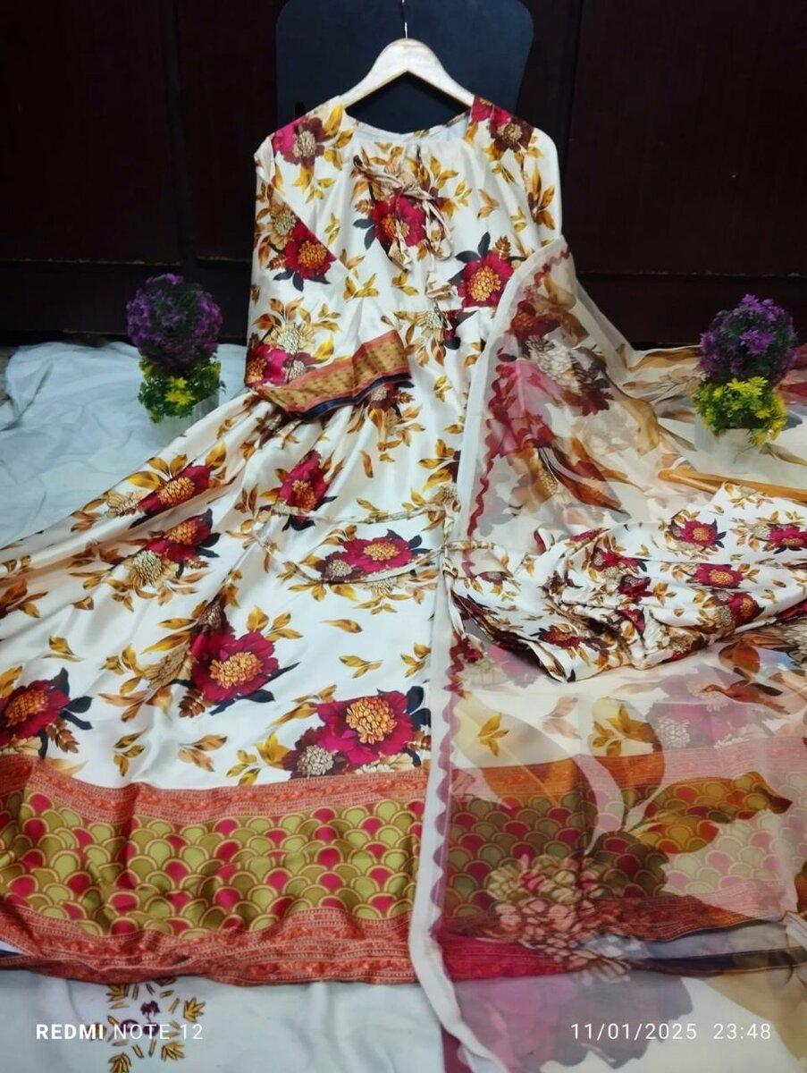 Printed maxi , dupatta, tarozer dc free